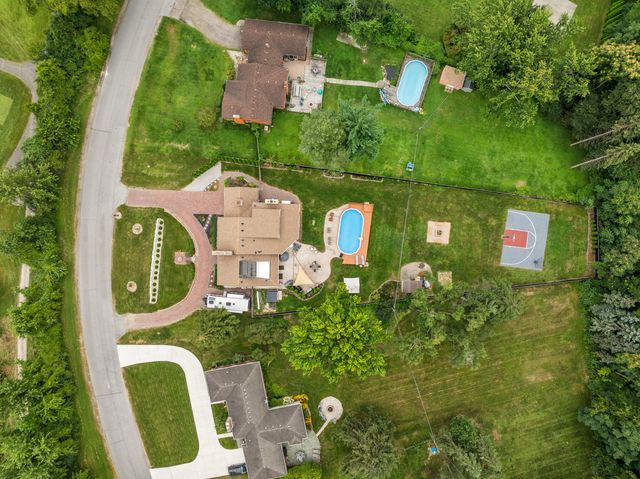 26777 Ross Drive, Redford Charter Twp, MI 48239