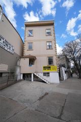 56-29 Roosevelt Avenue, Flushing, NY 11377