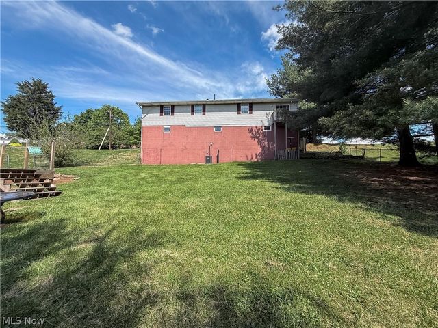 2102 Nash Street, Parkersburg, WV 26101