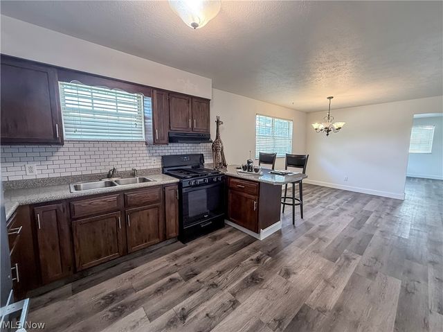 2102 Nash Street, Parkersburg, WV 26101