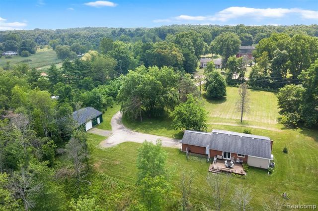 1505 Hummer Lake Road, Ortonville, MI 48462