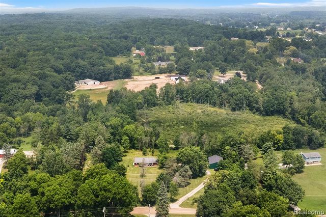 1505 Hummer Lake Road, Ortonville, MI 48462