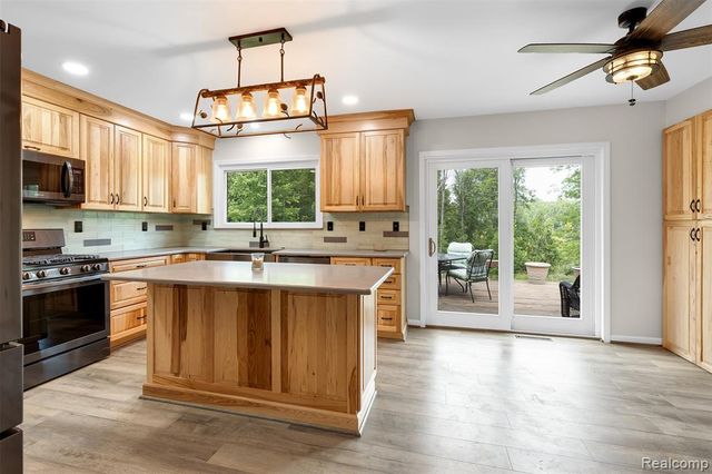 1505 Hummer Lake Road, Ortonville, MI 48462