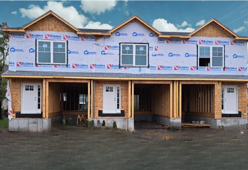 400 Juniper Street B, East Providence, RI 02914