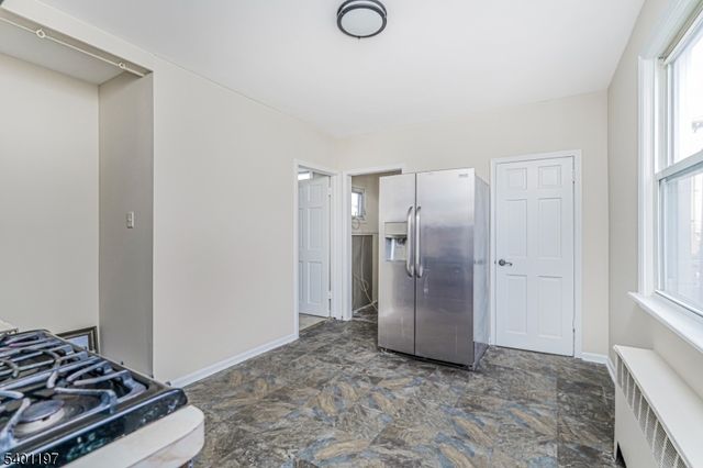 2139 Dill Ave, Linden City, NJ 07036