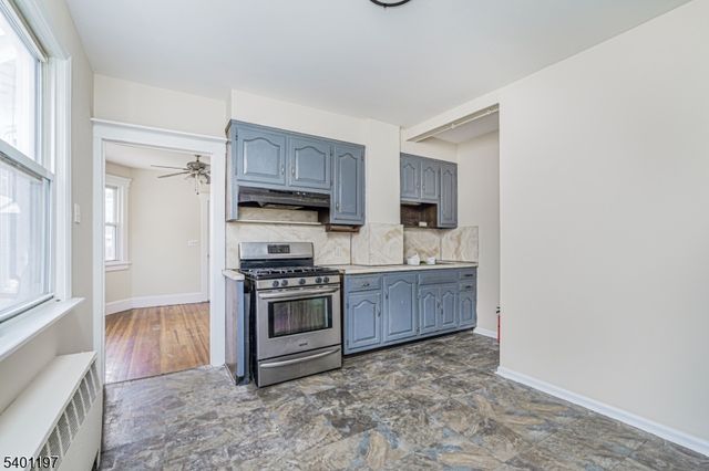 2139 Dill Ave, Linden City, NJ 07036