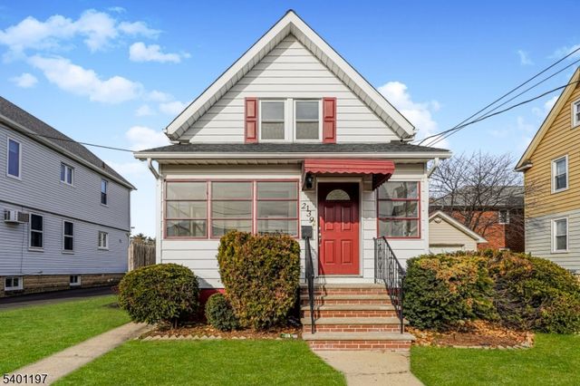 2139 Dill Ave, Linden City, NJ 07036