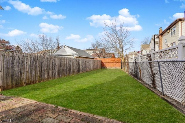 2139 Dill Ave, Linden City, NJ 07036