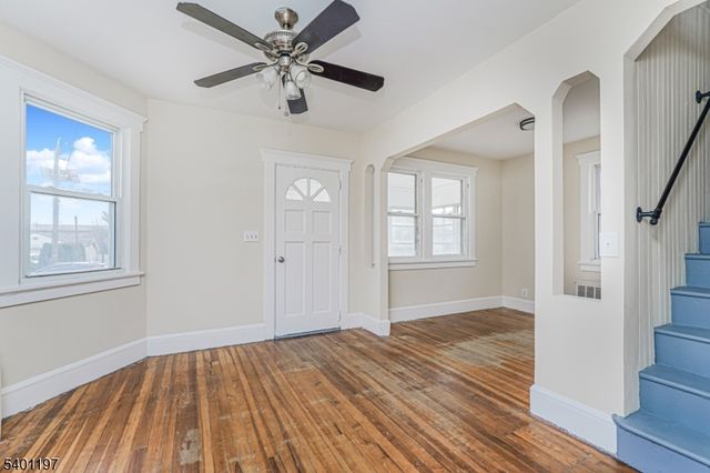 2139 Dill Ave, Linden City, NJ 07036