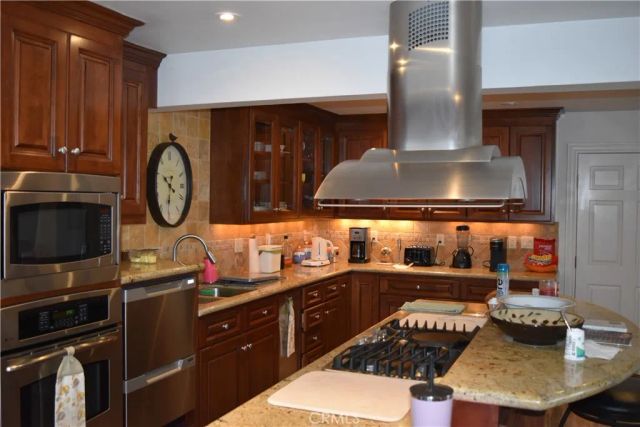2504 Monaco Drive, Oxnard, CA 93035
