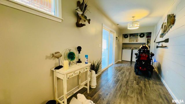 103 N GRAND Street, West Frankfort, IL 62896