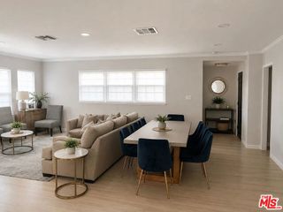 7718 Independence Avenue, Los Angeles, CA 91304