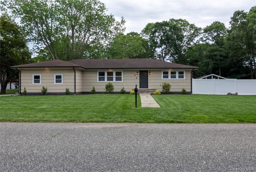 64 Lincoln Avenue, Mastic Beach, NY 11951