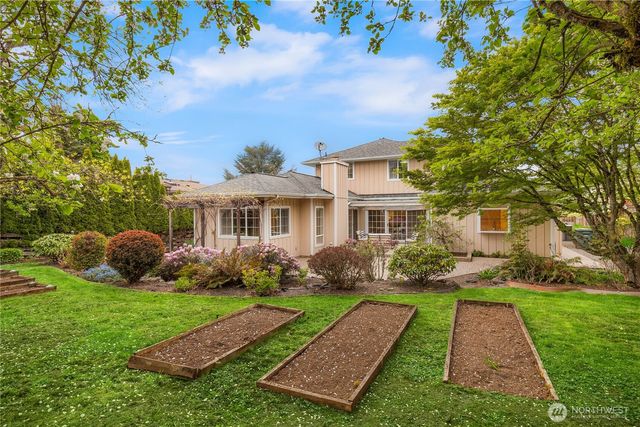 9633 NE 28th Street, Clyde Hill, WA 98004