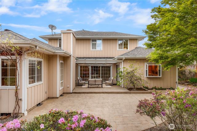 9633 NE 28th Street, Clyde Hill, WA 98004