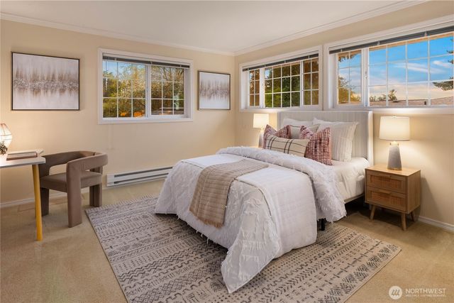 9633 NE 28th Street, Clyde Hill, WA 98004