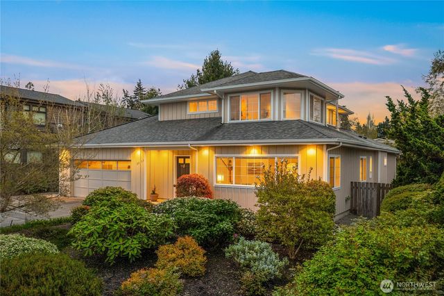 9633 NE 28th Street, Clyde Hill, WA 98004