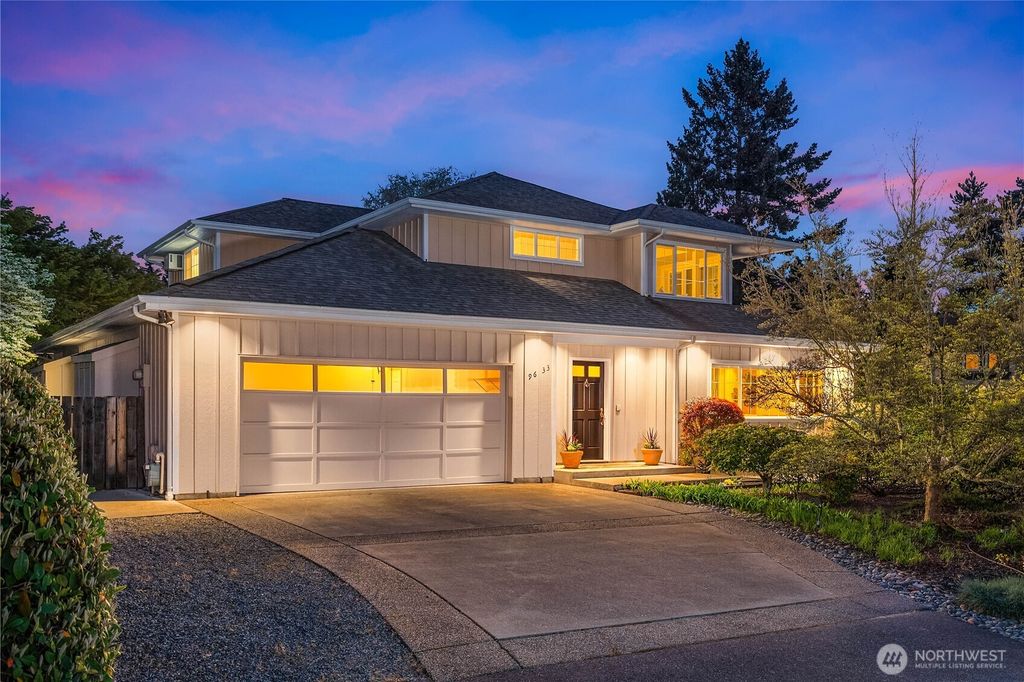 9633 NE 28th Street, Clyde Hill, WA 98004