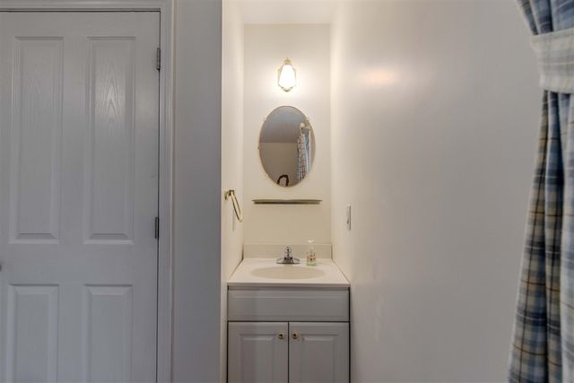 70778 Halsey Square Road, Burr Oak, MI 49030