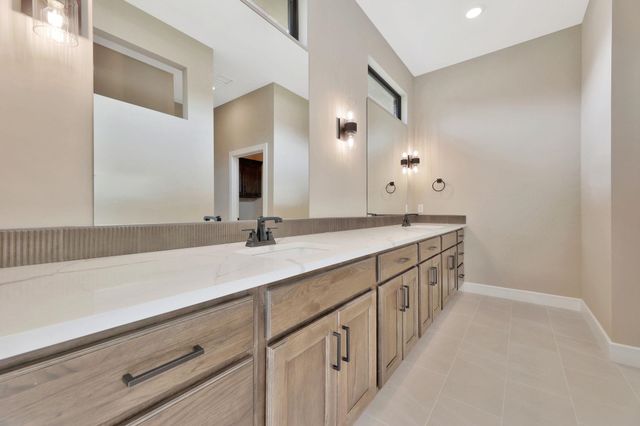 4025 N Tyler Ct, Maize, KS 67101