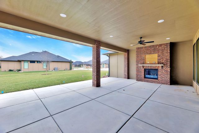 4025 N Tyler Ct, Maize, KS 67101