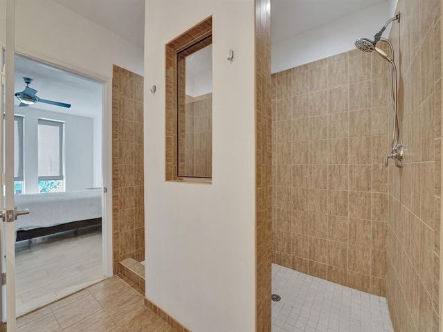 703 SE 16th Court, Fort Lauderdale, FL 33316