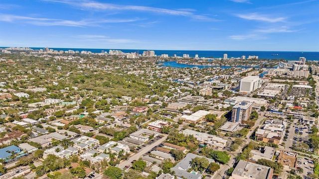 703 SE 16th Court, Fort Lauderdale, FL 33316