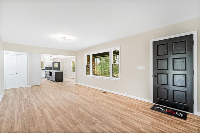 5944 Rose Hill Rd., Georgetown, SC 29440