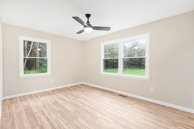 5944 Rose Hill Rd., Georgetown, SC 29440