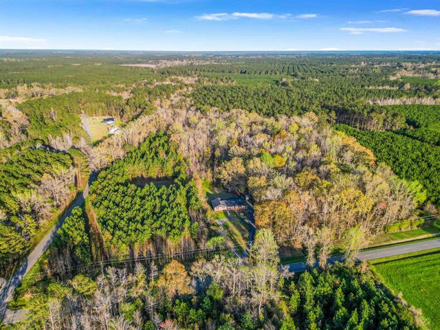 5944 Rose Hill Rd., Georgetown, SC 29440