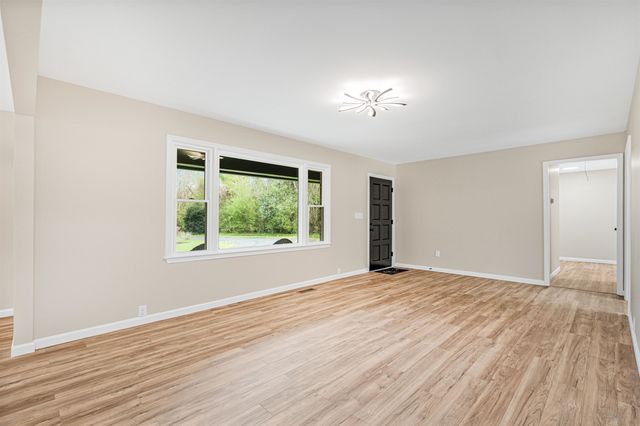 5944 Rose Hill Rd., Georgetown, SC 29440