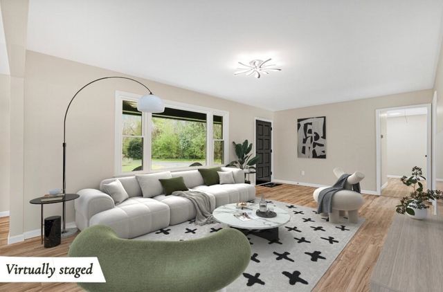 5944 Rose Hill Rd., Georgetown, SC 29440