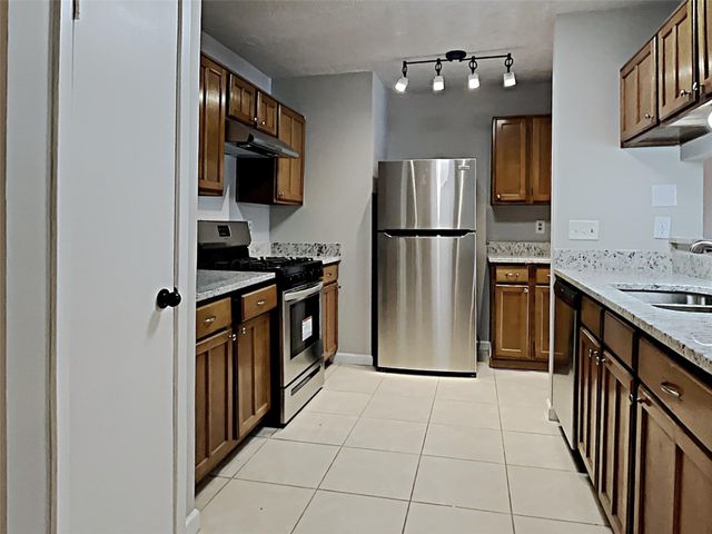2210 Spring Dusk Lane, Spring, TX 77373