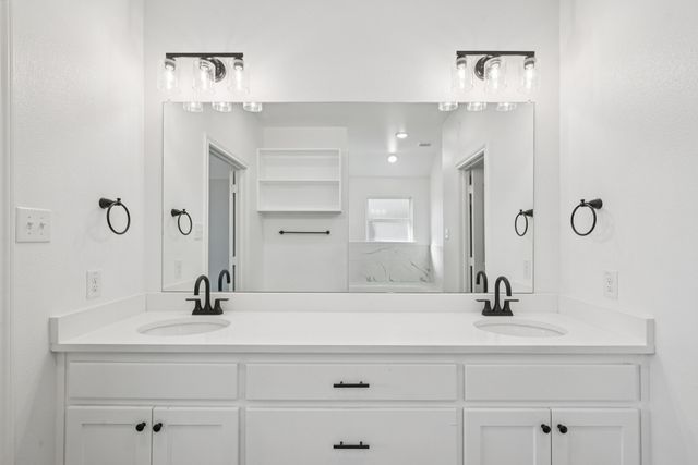 803 Tippit Lane, Greenville, TX 75402