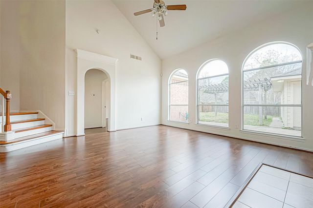 2422 Leanett Way, Pearland, TX 77584