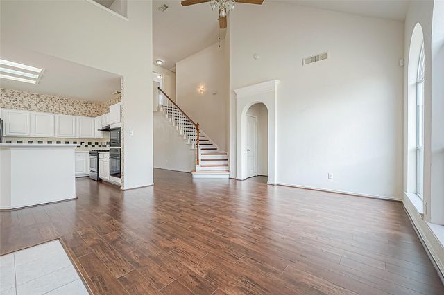 2422 Leanett Way, Pearland, TX 77584