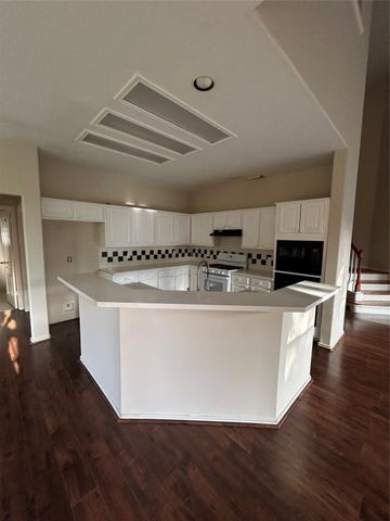 2422 Leanett Way, Pearland, TX 77584