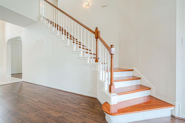 2422 Leanett Way, Pearland, TX 77584