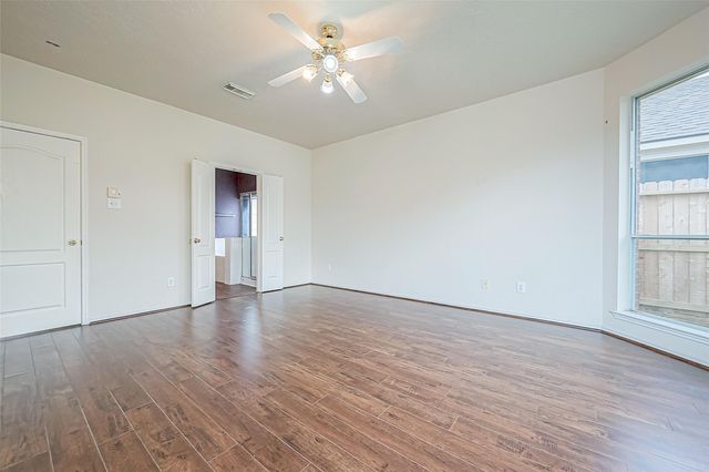 2422 Leanett Way, Pearland, TX 77584