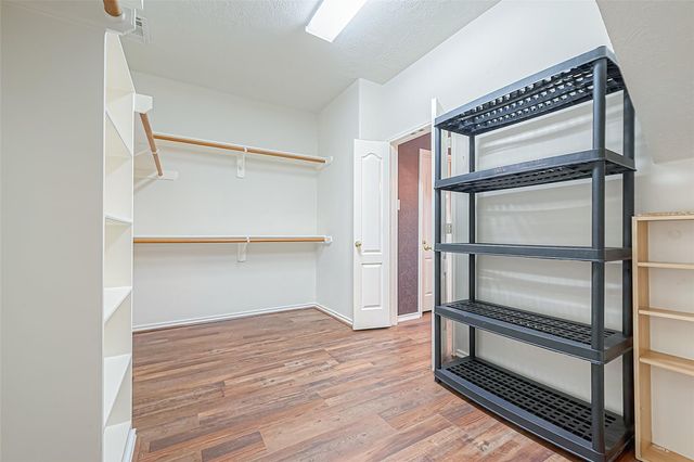 2422 Leanett Way, Pearland, TX 77584