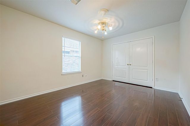 2422 Leanett Way, Pearland, TX 77584