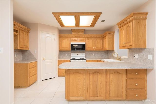 112 Saturn Street, Mission, TX 78572