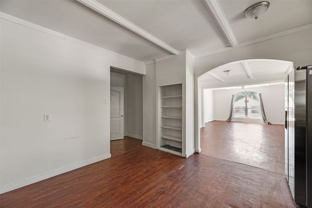 1327 E Baltimore Avenue, Fort Worth, TX 76104