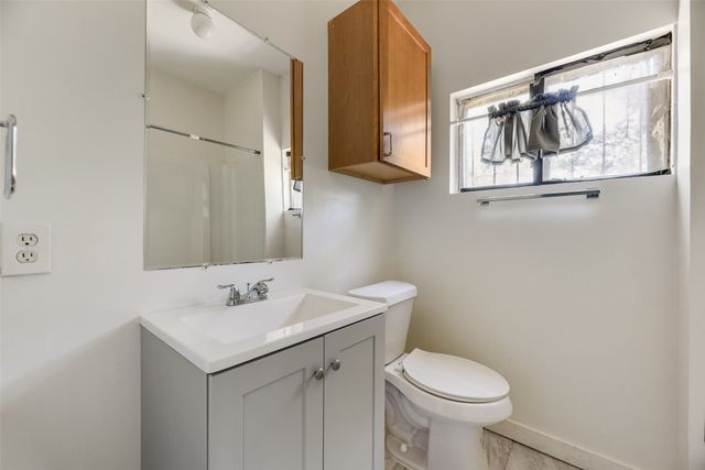 1327 E Baltimore Avenue, Fort Worth, TX 76104
