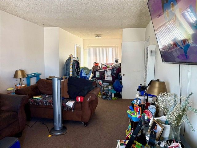 3936 Montclair, Los Angeles, CA 90018