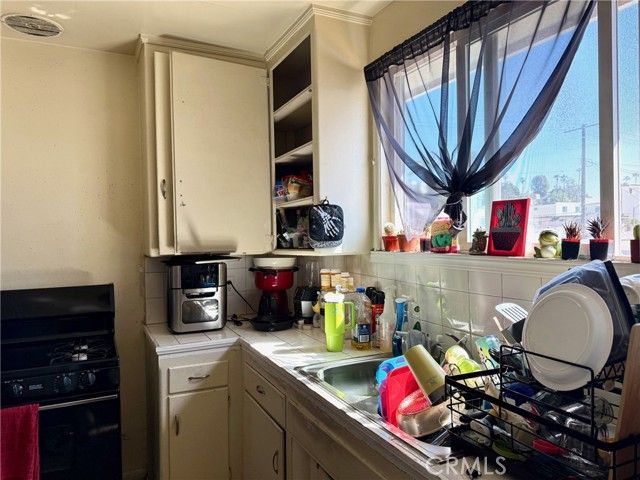 3936 Montclair, Los Angeles, CA 90018