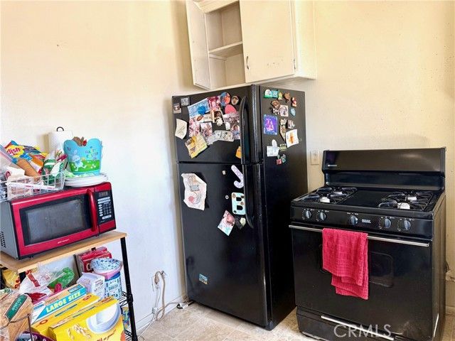 3936 Montclair, Los Angeles, CA 90018