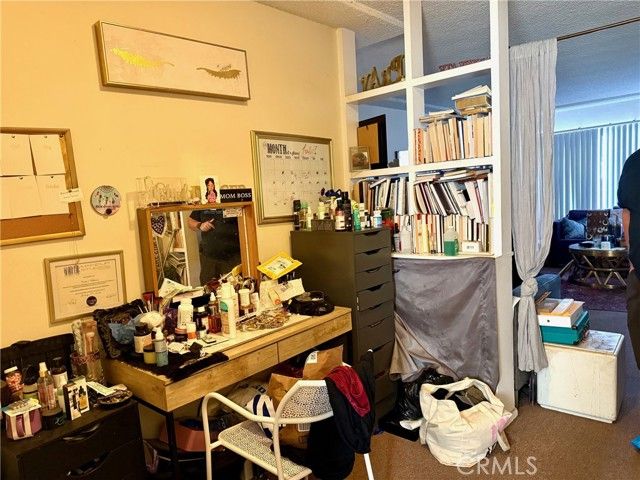 3936 Montclair, Los Angeles, CA 90018