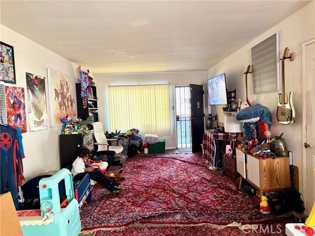 3936 Montclair, Los Angeles, CA 90018