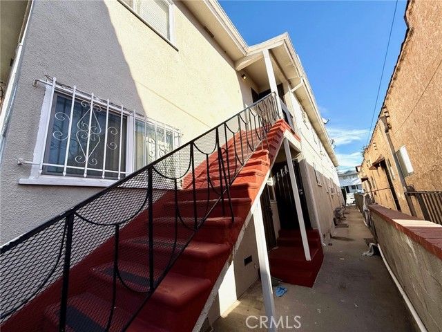 3936 Montclair, Los Angeles, CA 90018